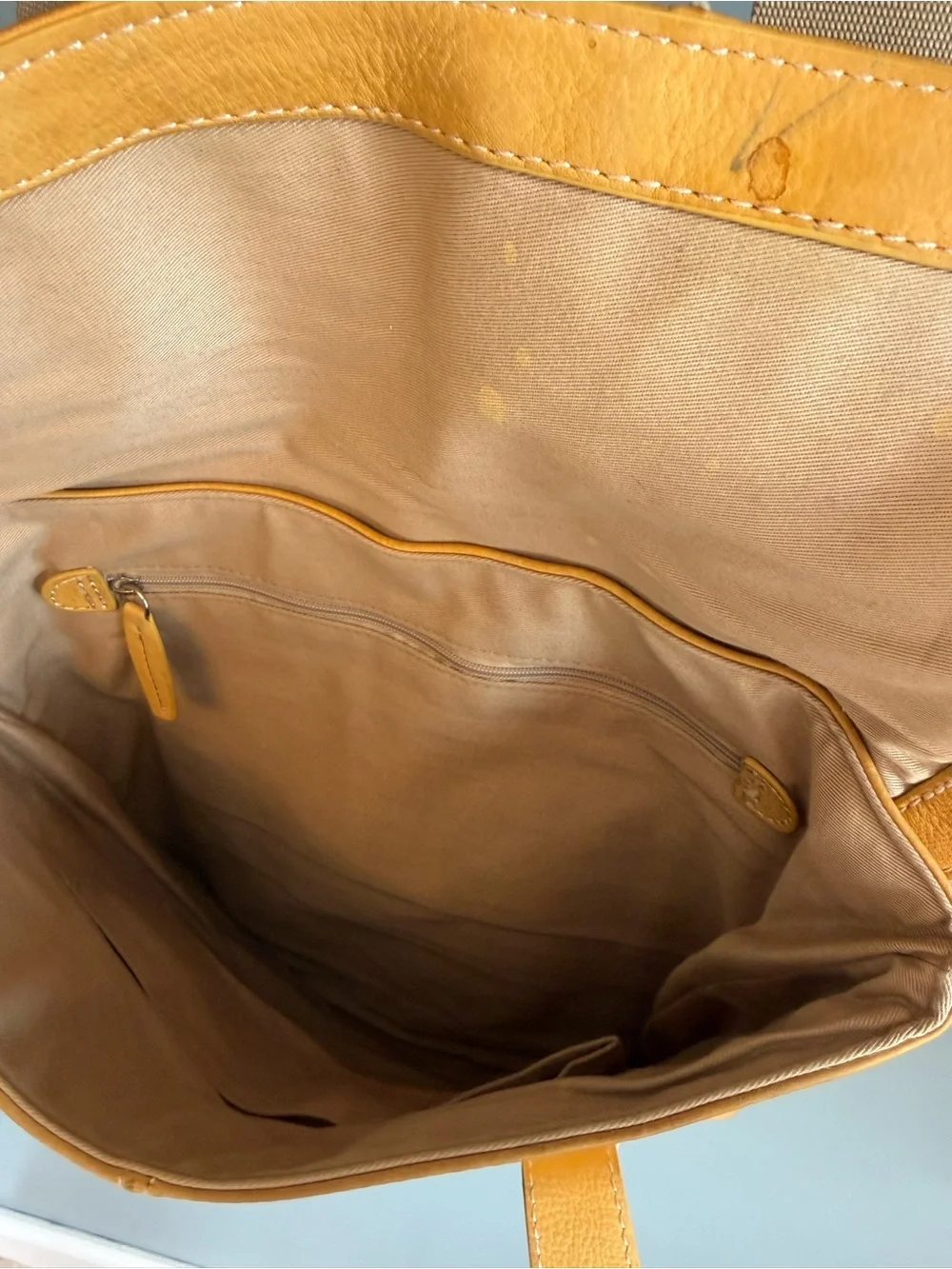 Claudia Firenzi Genuine Leather Laptop Messenger Bag Tan Made in Italy 13”x14”